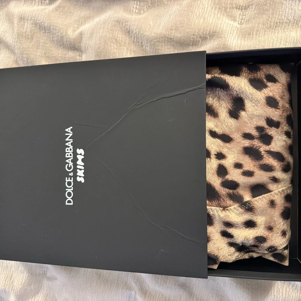 Dolce & Gabbana Leopard Print Leggings - Picture 2 of 11